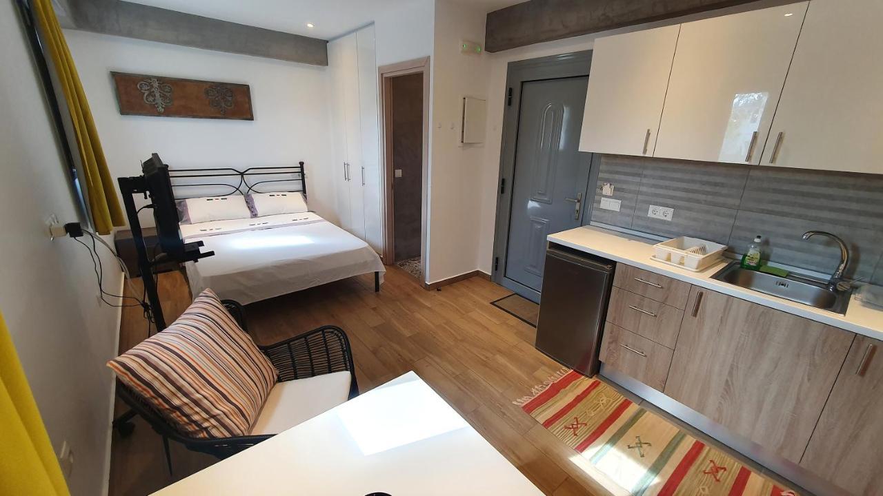 St.thomas Luxury * Pefki